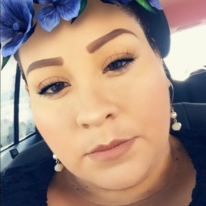 Meet your Posher, Celia